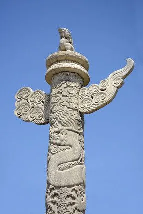 华表蟠龙柱