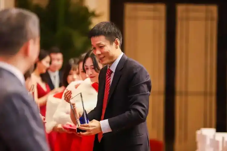 叶锦泉,大手笔投资教育产业/ 还是海德 /华附和广外,在东莞的合作对象