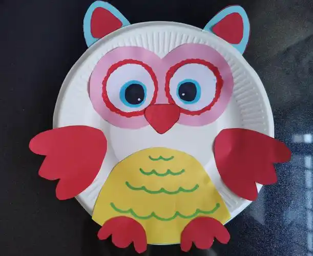 一只可爱的猫头鹰就制作完成了.