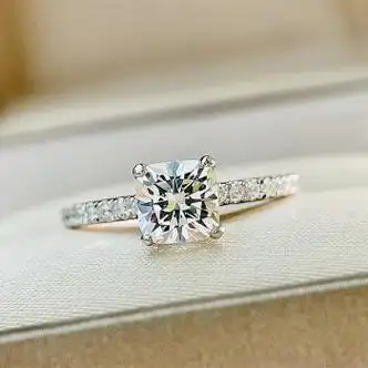 珉珉高档进口18白金莫桑钻石戒指1克拉真钻戒女款公主方求婚订婚结婚