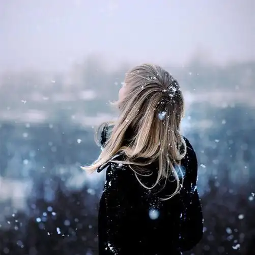 美女头像个性伤感唯美图片