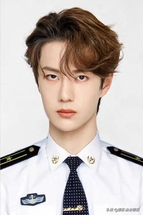 恶意丑化王一博,用韩娱证件照拉踩内娱,粉丝:禁韩令太正确了