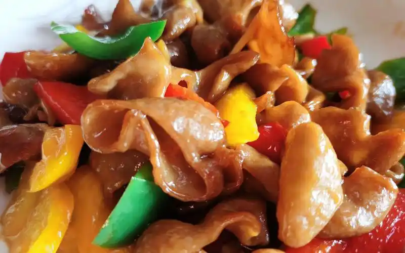 溜肥肠用这个方法做,不腥不油腻,老外不敢碰,北京人一盘不够吃