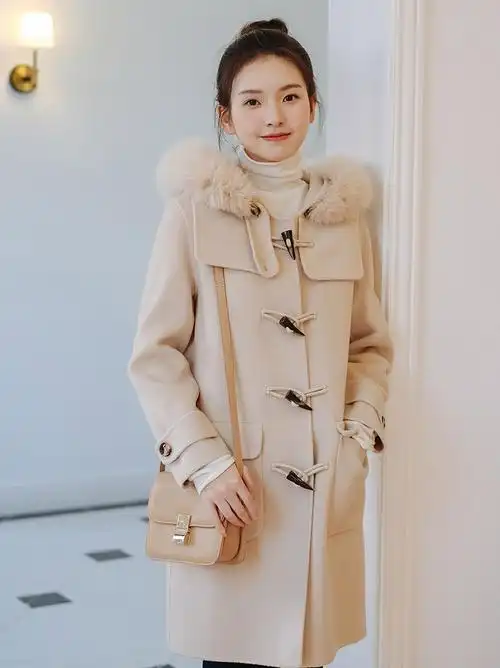 哪件羊角扣大衣好看