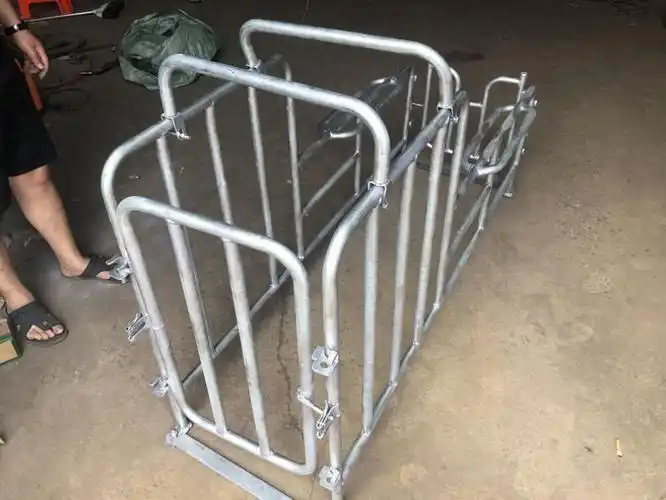 母猪配种架 爬猪架假母台小母猪配种设备采精架猪用配种器配猪架子