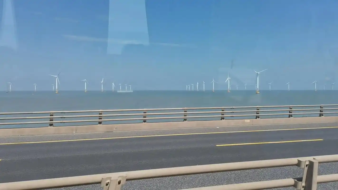 参观上海洋山深水港.东海大桥(the donghai bri - 抖音