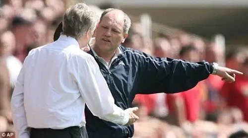 温格5大场边失态:对骂达格利什 与穆帅早有瓜葛