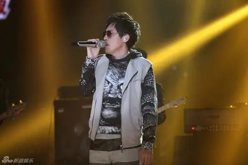 《我是歌手2》动力火车补位出局不顺 韩磊夺冠张宇垫底