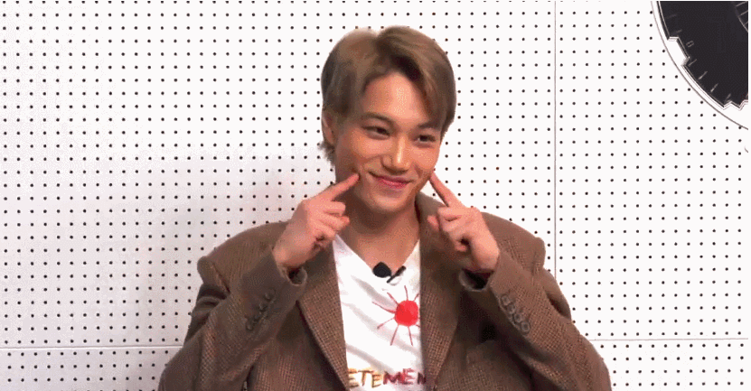 直播开始才半个小时金钟仁就收获了两个惩罚