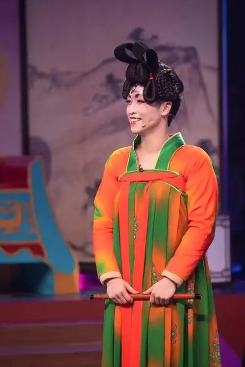 张海宇《百变大咖秀》满分还原《唐宫夜宴》舞台惊艳全场