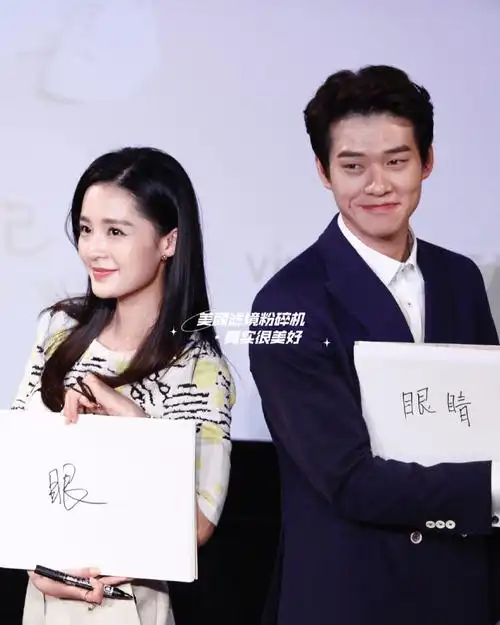 给魏大勋吹头发的是李沁?古早cp再度合作引网友热议_节目_互动_成为了