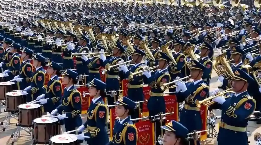 新中国70周年阅兵,解放军联合军乐团,热血战曲震撼人心!