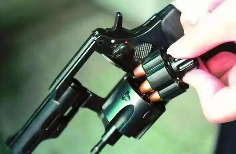 西部牛仔专属184岁的左轮手枪怎么做到人人爱