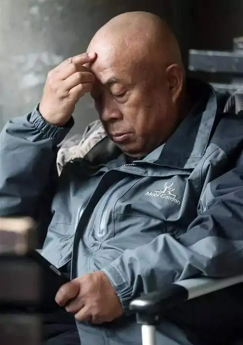 生活的颤音41年5位老艺术家去世史钟麒老当益壮冷眉变化大