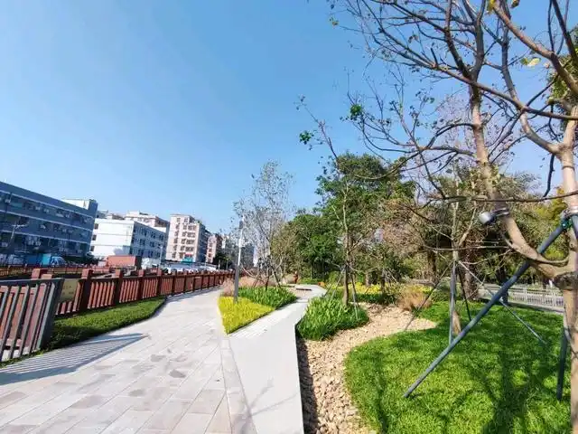 以时光漫游为主题盛平社区公园开放