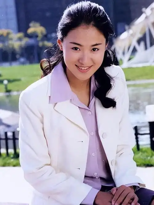 沈傲君年轻颜值惊艳众人错付10年情相亲嫁圈外人发福也幸福