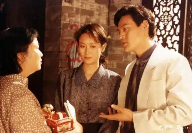 净身出户只剩600块的巍子,和史兰芽相恋5年,她却嫁给了李幼斌