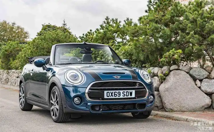 mini发布全新敞篷车,mini cabrio sidewalk限量版!