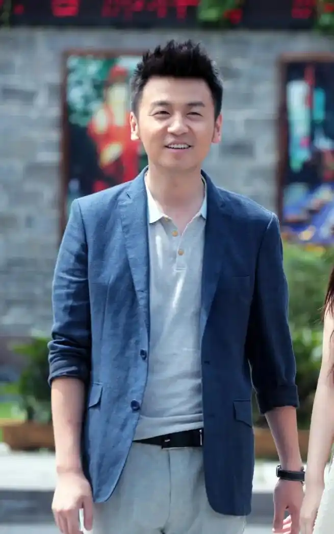 雷佳音个人资料年龄简介和照片(著名演员雷佳音:我这辈子最得意的事情