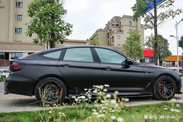 大改后的宝马3系gt你爱吗?