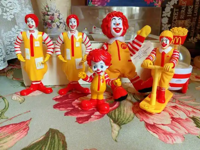 麦当劳四小福