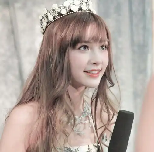 angelababy早年照片曝光,整没整容一目了然:你确定这是一个人?