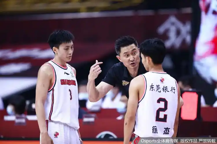 广东宏远2023-2024赛季赛程表,有可能第一场会为大哥举 - 抖音