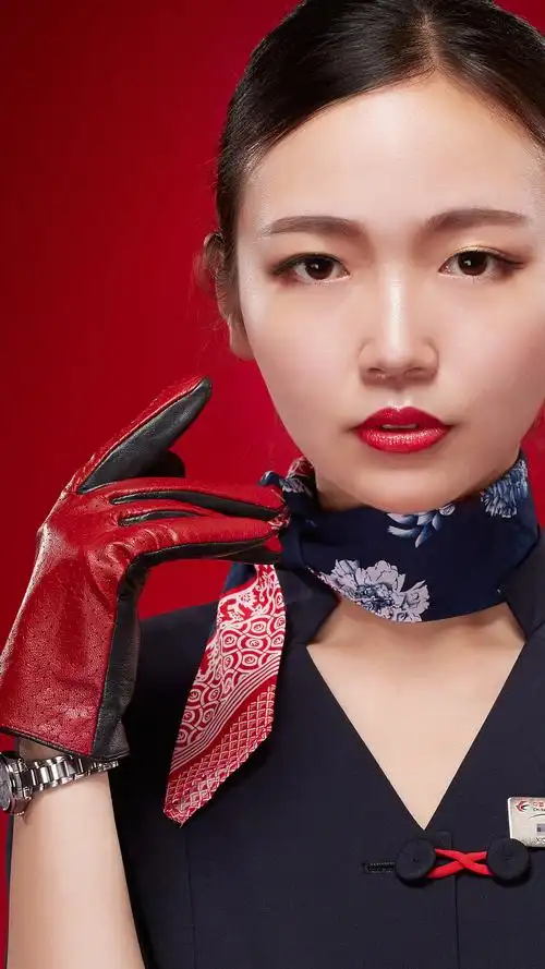 去年为东航小姐姐拍的壁纸