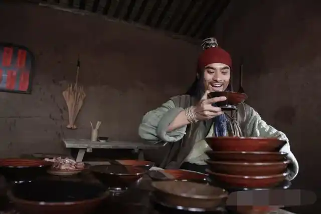 武松喝的那十八碗酒相当于现在多少酒