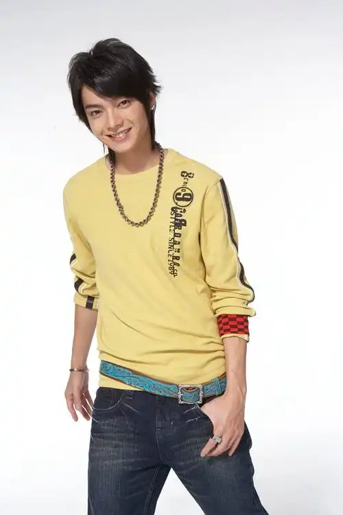 p>辰亦儒(calvin),1980年11月10日出生于台湾省台北市,中国台湾男