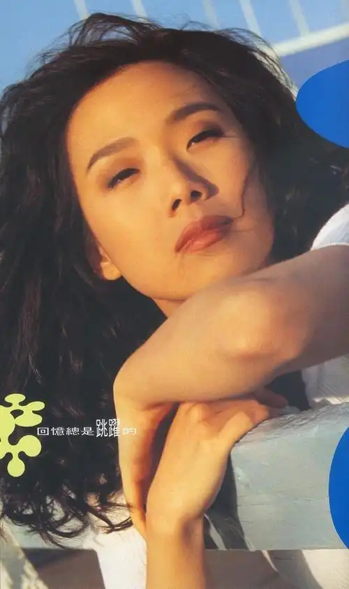 人物介绍 林忆莲,香港著名女歌手,是香港地区80年代中期最具代表性的