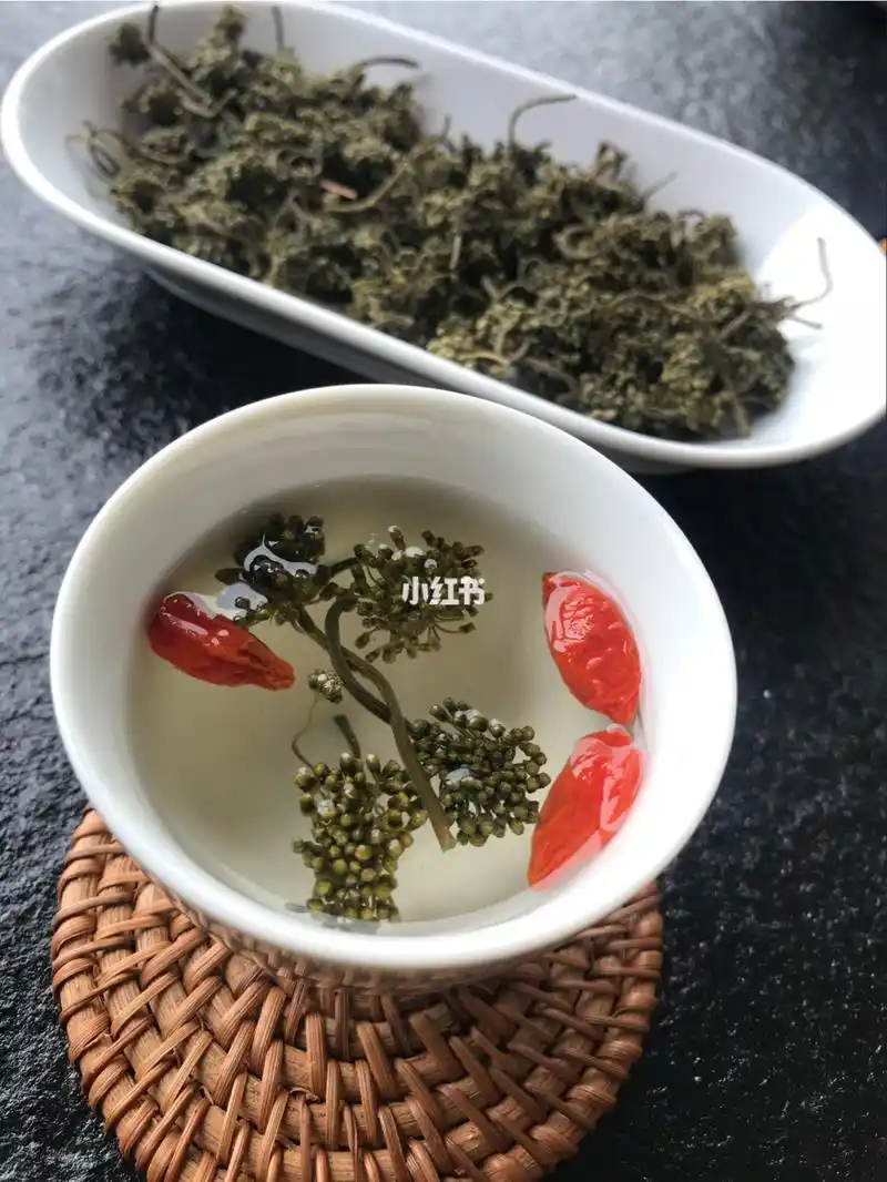 人参花茶泡枸杞——健康又养生