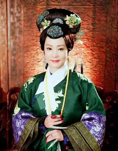 康熙身边低微妃子,最后统领后宫,雍正的生母-德妃!