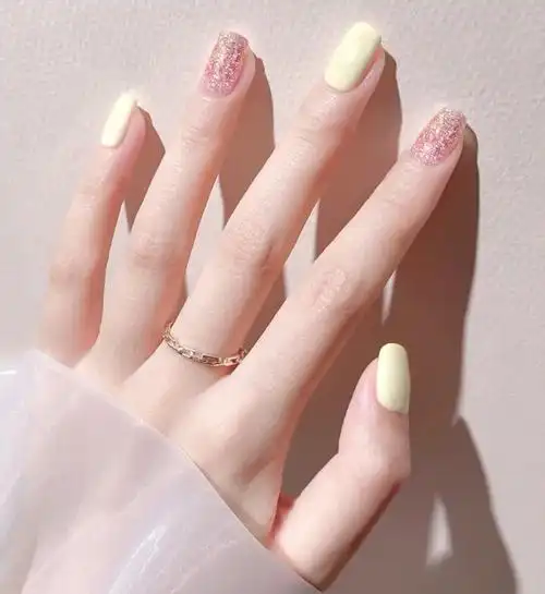 2022最新简单跳色亮片美甲,亮片美甲,亮片款式,亮片美甲-lomo美甲