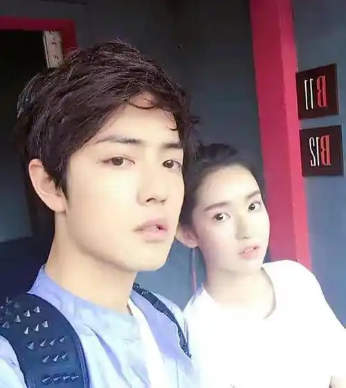 网传肖战与周雨彤有望合拍马伯庸新剧,这个瓜有点意思?