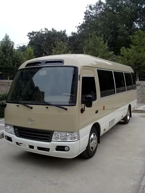 考斯特分为进口和国产 进口的卖的不好 因为他属于中东版车 现在中东