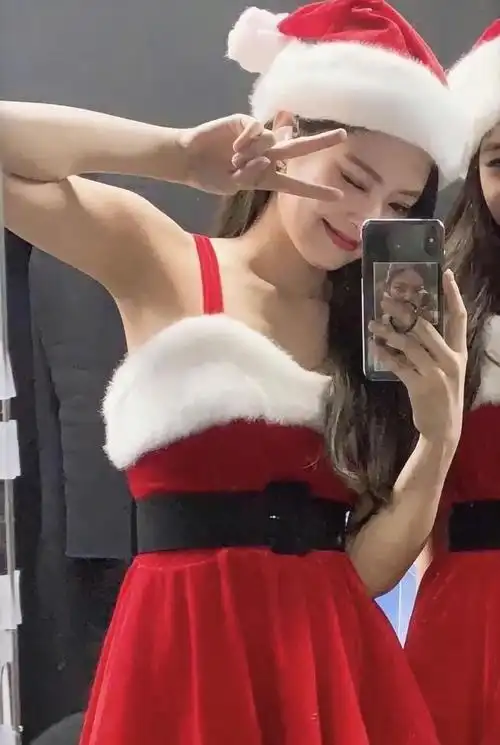 jennie的对镜自拍咱就是说一把子馋住了