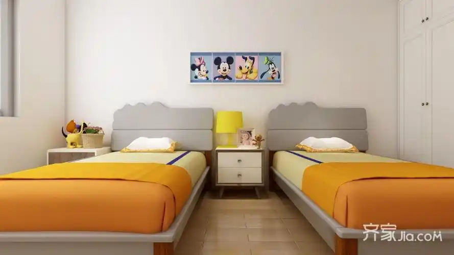 儿童房的颜色的则比较鲜亮,孩子目前处于成长阶段,需要这样的色彩来