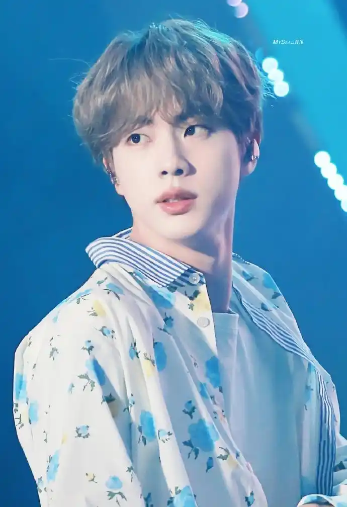 【粉云资讯】金硕珍#金硕珍桃味甜心#20190428 sbs super concert