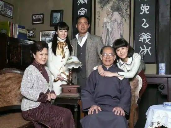 著名演员郭晓冬,胡军,岳跃联袂主演的新智力特工剧《风语》已于昨日