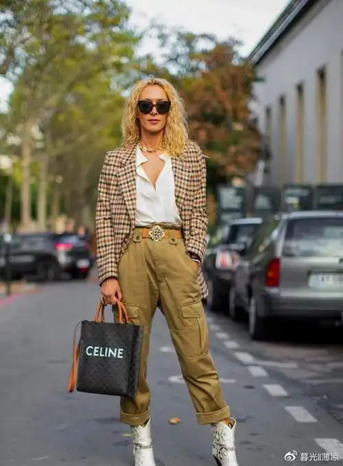 别执着于大地色了试试三木和女星都超爱的橄榄色高级还不挑人