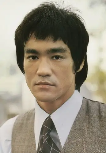 > 有喜欢李小龙的同学么?来看bruce lee李小龙图集