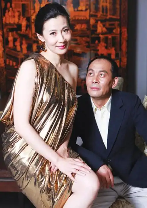 作为老戏骨的女儿,张思乐很小就有过人的表演天赋,尽管陈烨与丈夫并不