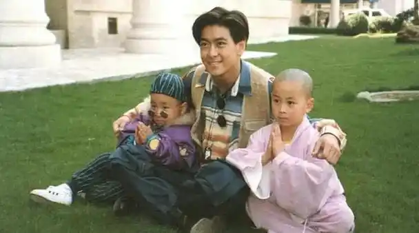 《笑林小子》1994年,林志颖,释小龙,郝劭文,徐若瑄领衔主演的这部喜剧