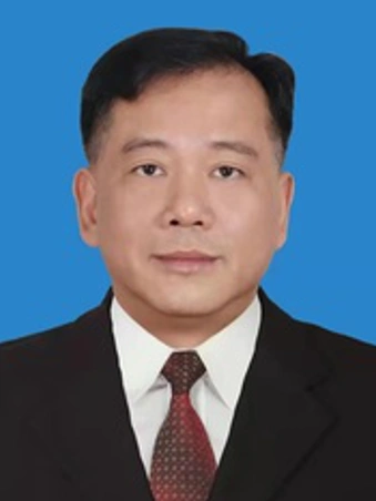 /p> p>现任漳州市龙海区委常委,政法委书记.