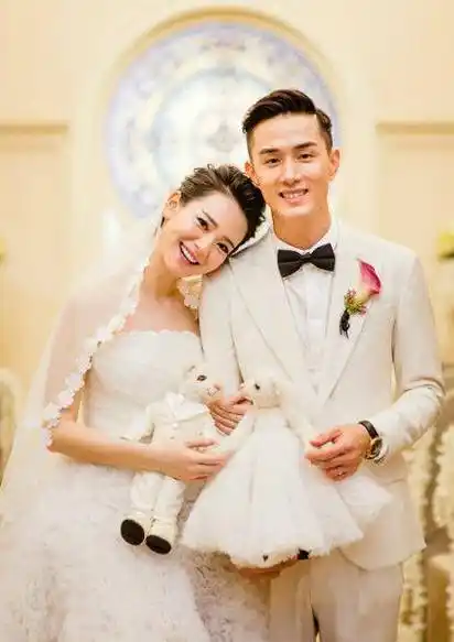 戚薇时隔许久重登热搜,老公李承铉身份存疑,林子君才是真爱?