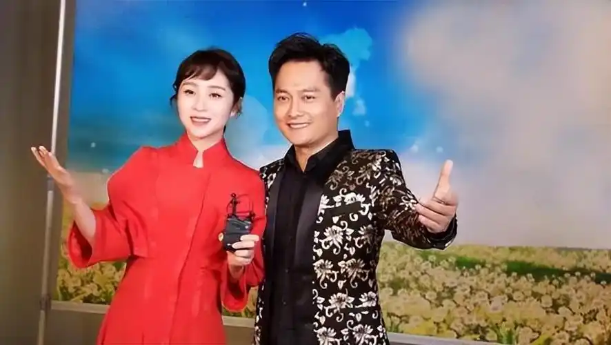 2017年,云飞和郭津彤携手步入了婚姻的殿堂.