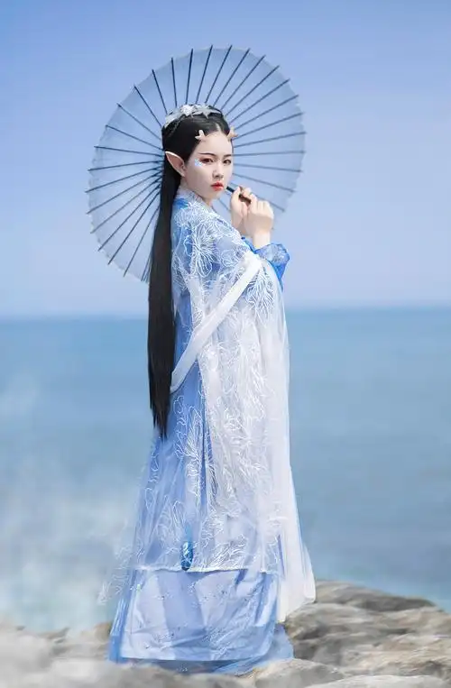 鲛人泪原创汉服摄影海边的故事古风摄影