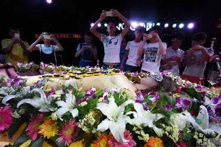 来源:网易  编辑:范斯腾        日期: 2015-08-24 11:00:00