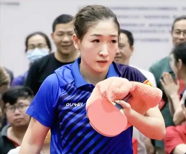 刘诗雯又夺得一冠,与队友收获20万奖金,众人喜笑颜开_pp视频体育频道